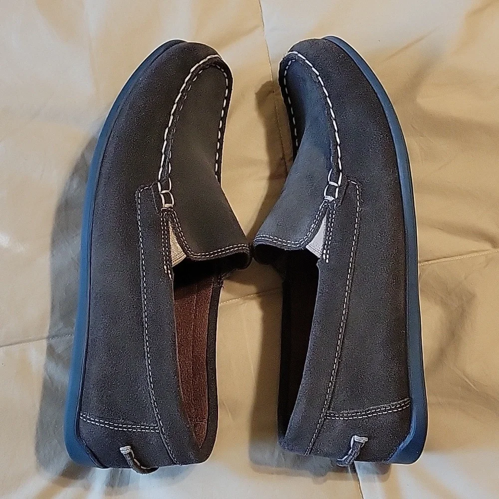 Florsheim kids grey loafers with large stitching